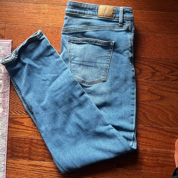 ❌SOLD❌American Eagle Mom Jean - Picture 1 of 4